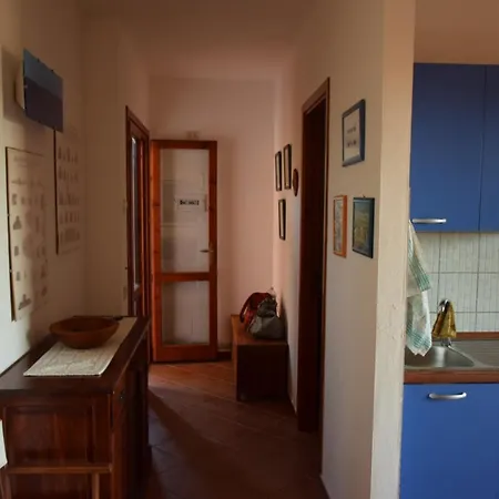 公寓 Accogliente Trilocale Con Terrazzo Vista Mare, Mirice - Vignola Mare *