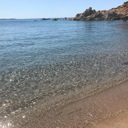 Accogliente Trilocale Con Terrazzo Vista Mare, Mirice - Vignola Mare