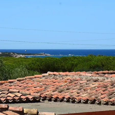 Accogliente Trilocale Con Terrazzo Vista Mare, Mirice - Vignola Mare