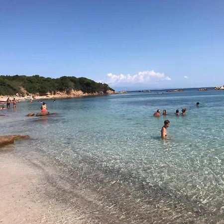 Accogliente Trilocale Con Terrazzo Vista Mare, Mirice - Vignola Mare Appartement Li Valcaggi