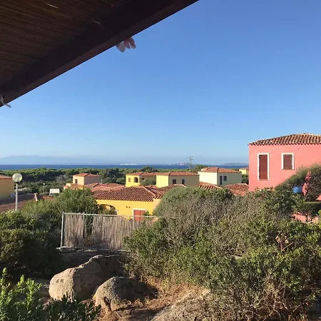 Accogliente Trilocale Con Terrazzo Vista Mare, Mirice - Vignola Mare * Li Valcaggi