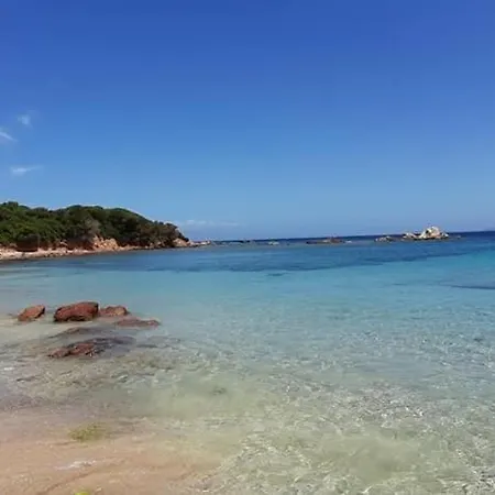 Apartament Accogliente Trilocale Con Terrazzo Vista Mare, Residence Mirice - Vignola Mare Li Valcaggi
