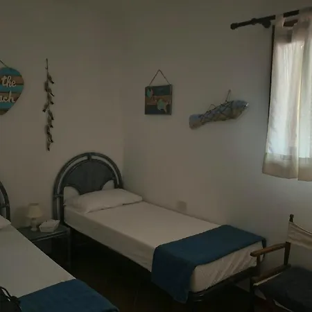 Accogliente Trilocale Con Terrazzo Vista Mare, Mirice - Vignola Mare דירה *