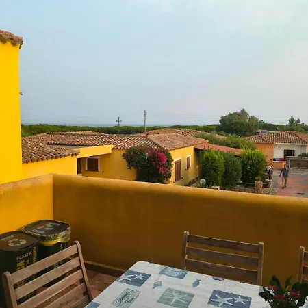 Accogliente Trilocale Con Terrazzo Vista Mare, Mirice - Vignola Mare Li Valcaggi